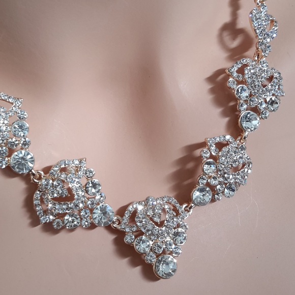 NWT Rhinestone Crystal Necklace - Picture 5 of 7